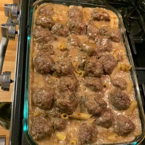 Swedish-Meatball-Noodle-Bake-500