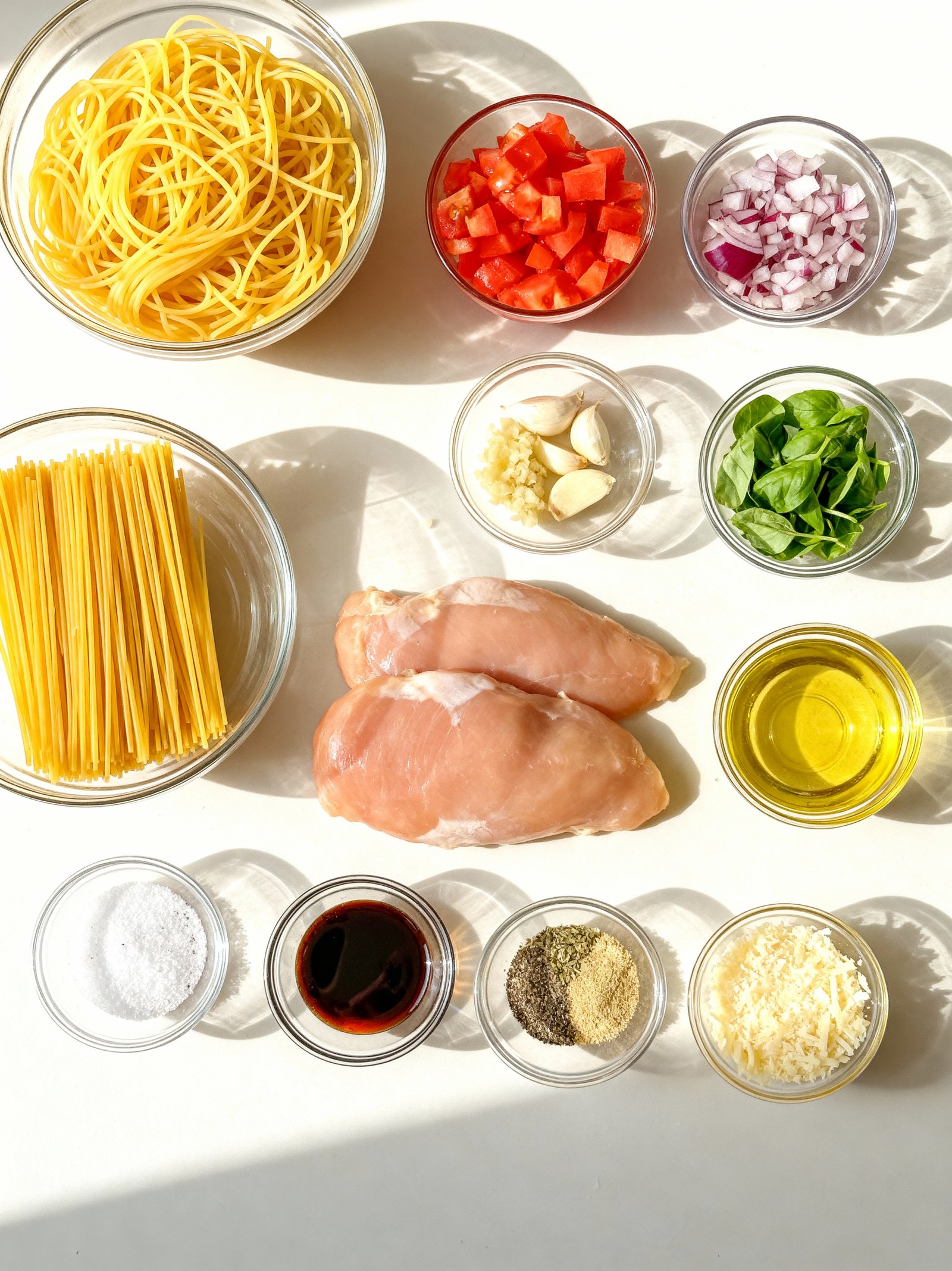 Bruschetta Chicken Pasta ingredients