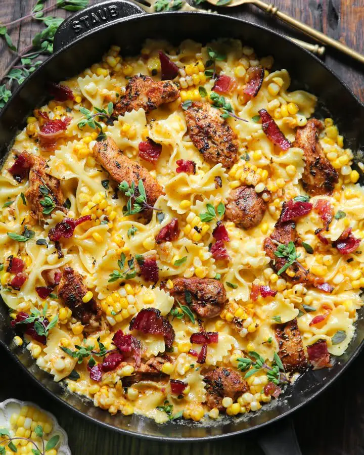 Creamy Chicken, Bacon, and Corn Pasta with Garlic Smoked Paprika Cream Sauce - in 30 minutes ingredients