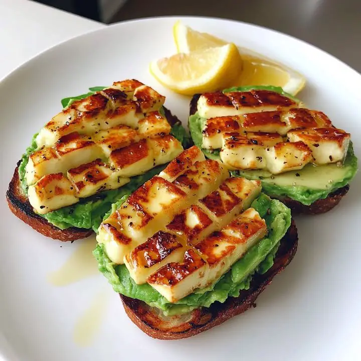 Mouthwatering Halloumi Avocado Toast with a Zesty Twist ingredients