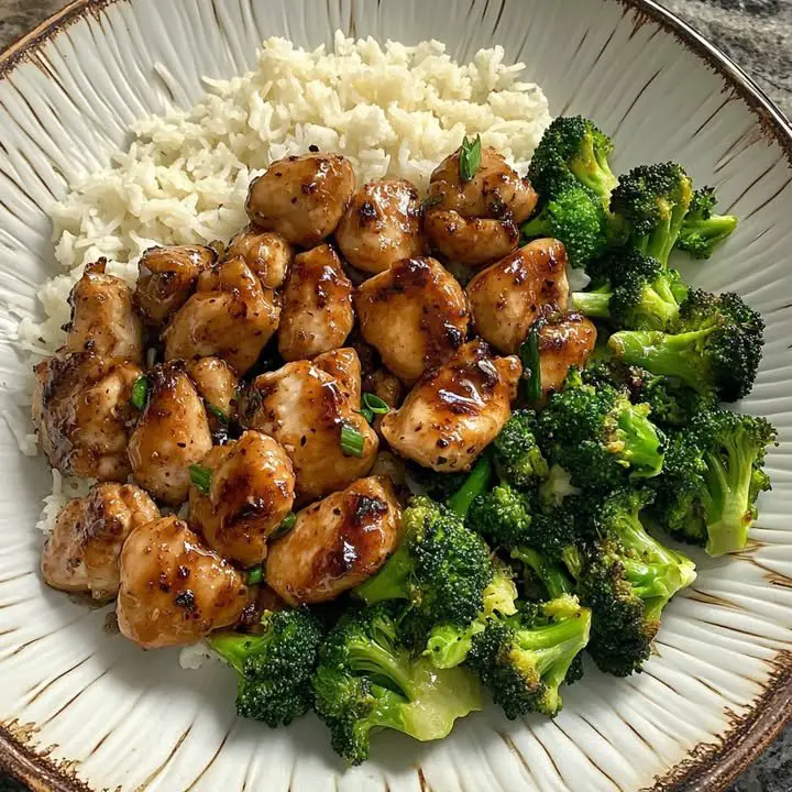Ultimate Honey Garlic Chicken with Steamed Rice & Broccoli ingredients