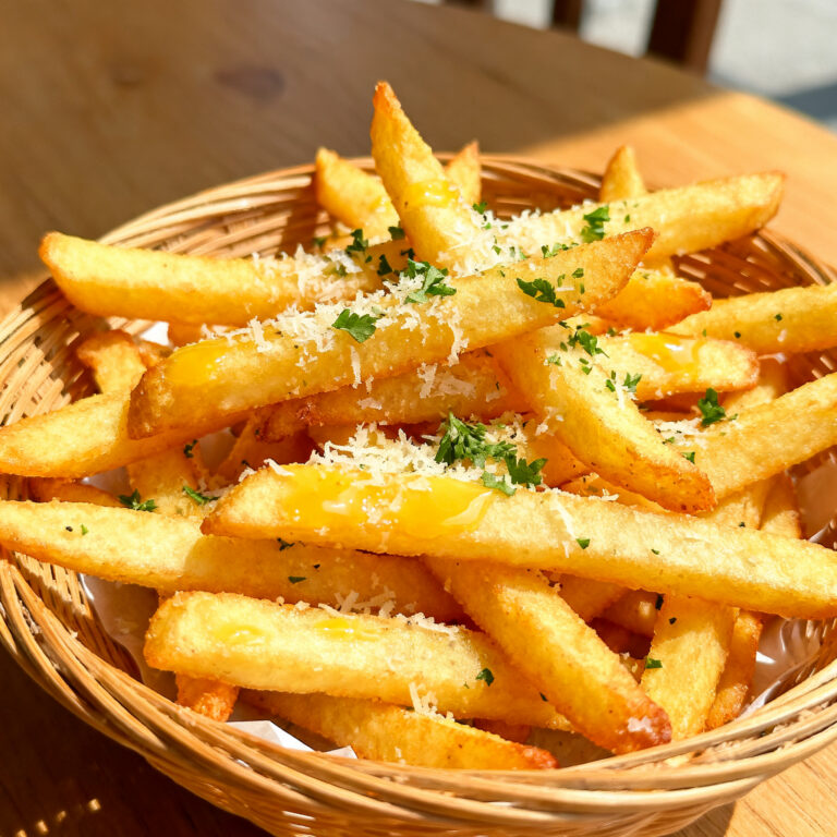 Crispy Garlic Parmesan Julienne Fries (The Shatter-Crisp Method)